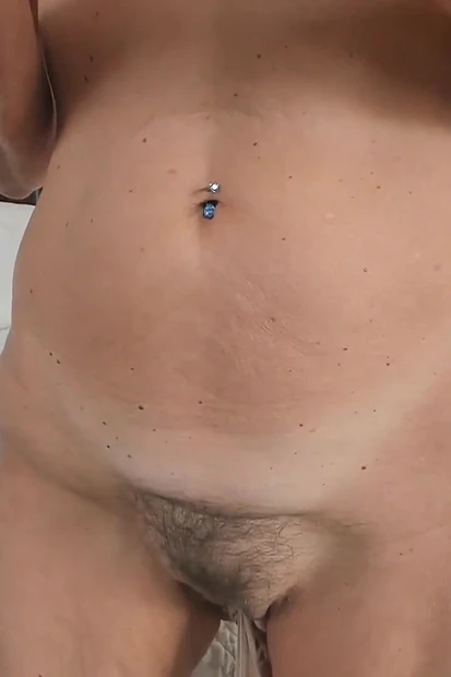 Время игр для Мэтта в загорелых просвеиных стрингах