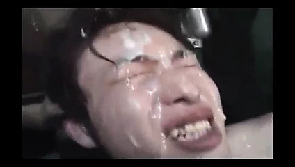 bir otobüste 12 yük bukkake