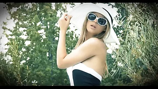 Havuza çok yakın derin orgazm