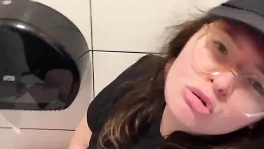 My full naked risky public bathroom masturbation