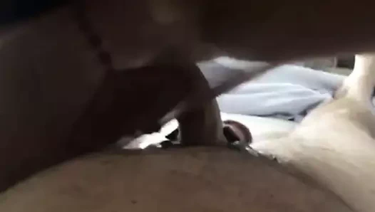 onun kayışını sürüyorum