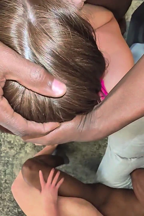 Esmer orta yaşlı seksi kadınlar büyük memeli Boston ve August Heat büyük zenci yarağını paylaşıyor