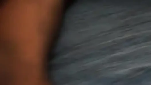 Sürtük Büyük Yarakları Ve Dölü Seviyor