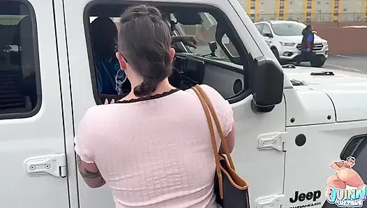 Quinn Marie taksi şoförü Cory Strokes'i baştan çıkarıyor