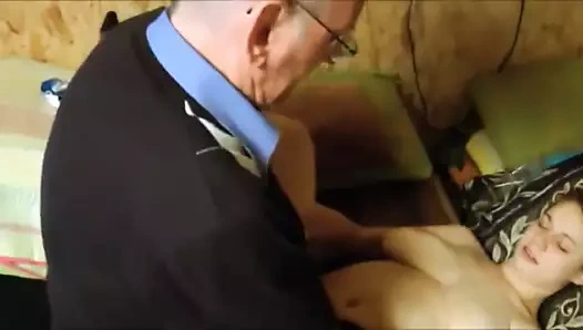 Stp5, tombul torunu ile bir sikişmekten hoşlanıyor!