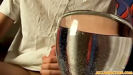 Handsome amateur Billy Da Kidd jerks off and jizzes solo