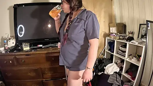 Komşular büyük götlü aldatan evli kadın