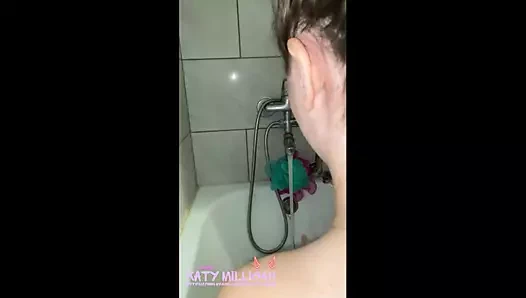 Arkadaşımın suyu açması için yardım ettim