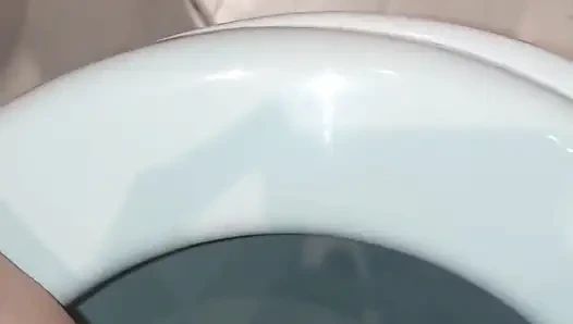 Tüylü Koltuk Altlarını Sergilemek