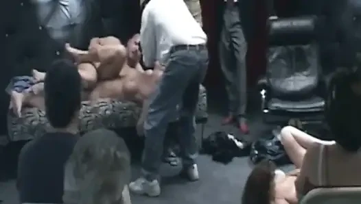 Olgun sarışınlar vahşi grup sekste sırılsıklam