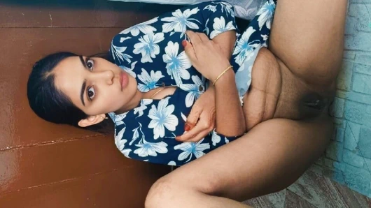 Hintli sıkı anal seks mms