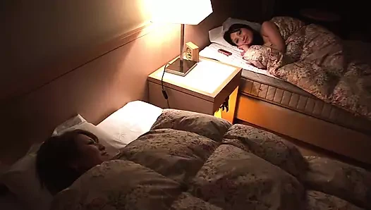 Benim göt deliğimi yarrakla uzattığında gözlerim neredeyse dışarı fırlıyor