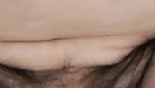 Üvey anne pembe amcığını tuvalette gösteriyor - ne zevk