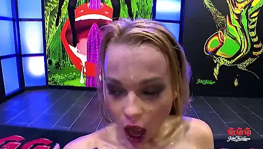 Rebecca Döl Keşfediyor - Ggg John Thompson