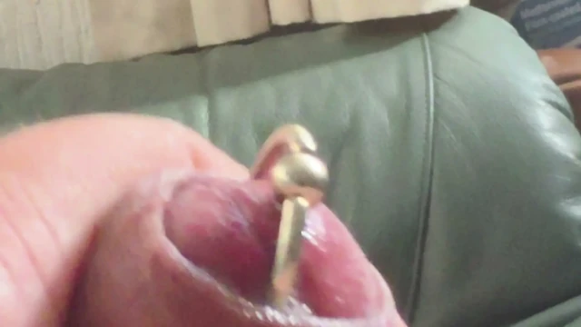 Piercing'imi Oynatıp Sertçe Boşalma