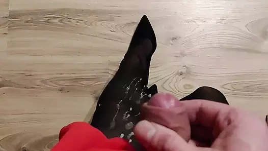 Külotlu çorap ve yüksek topuklu ayakkabılarla boşalma derlemesi 3