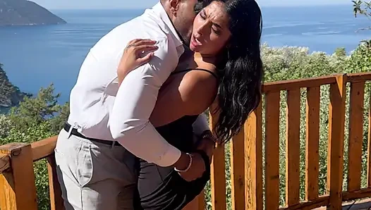 Göğüslü Hi̇sti̇lderi̇ Yasmina Khan İçi̇n Büyük Peni̇s