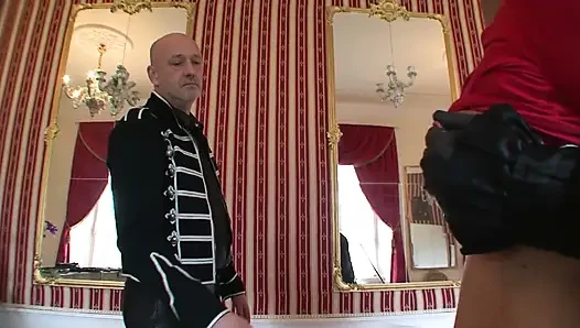 Немецкий БДСМ - Милфа в качестве раба