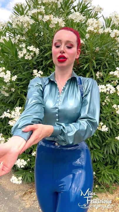 Латексная мода на юге Франции