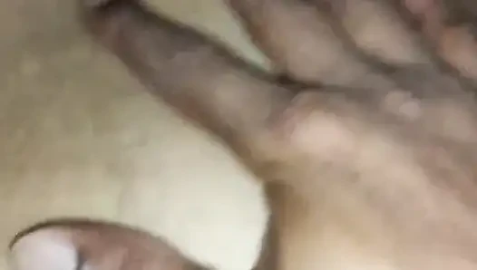 Arkadaşım karım çok seksi kız benimle 2 ateşli hatunla sikişiyor queen4desi