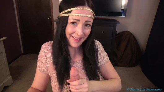 Ateşli orta yaşlı seksi kadın Vivian Cox şanslı hayranını büyük yarakla sikiyor Andy - Mister Cox Productions