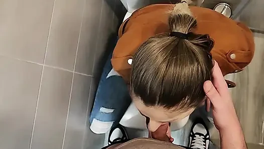 Profesörümle Üniversitenin Tuvaletinde Oral Seks Riski Var!