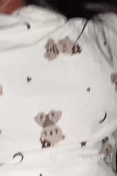 Kıl çekme ile sert anal sikiş - pinay'ın arkadan vahşi sikişi