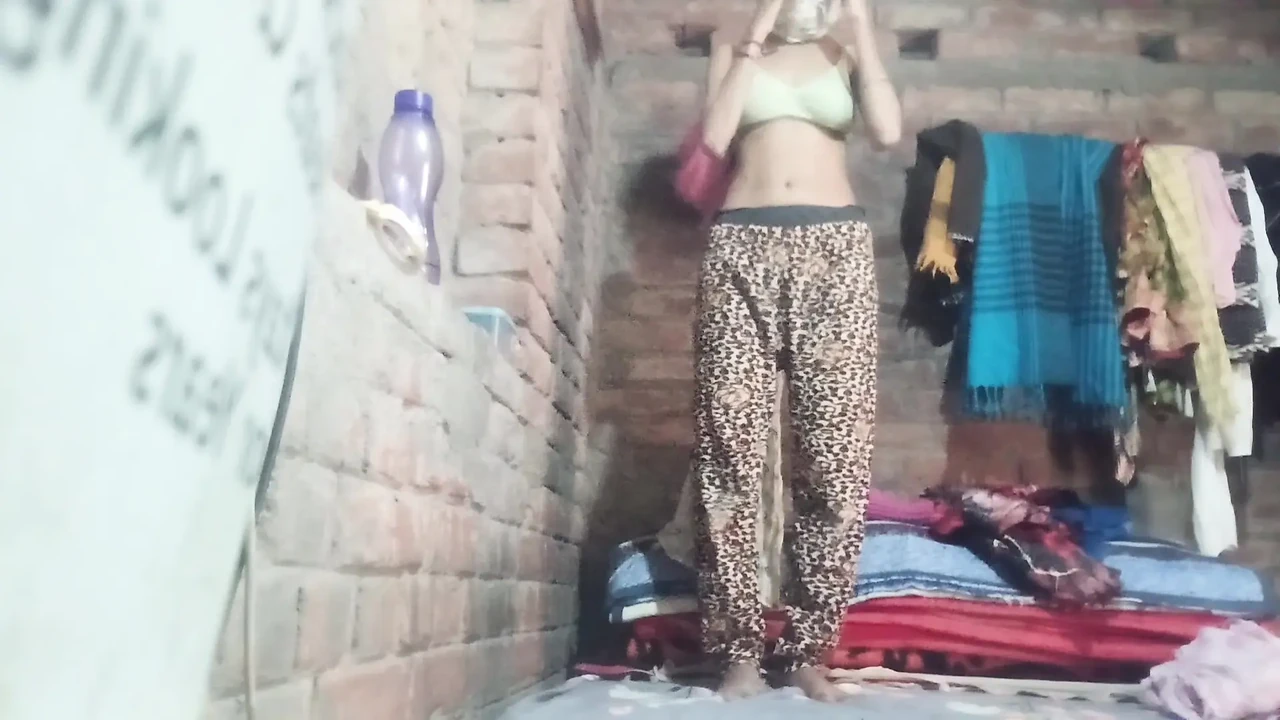 Must See: Standing Nude Dancing And Shaking Boobs And Hairy Pussy With Perfect Tits And Pussy Close Up (Latest) - Austria Special