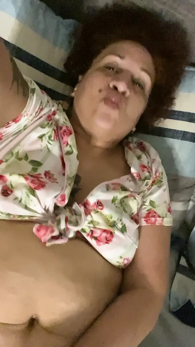 Sevgililer günün kutlu olsun bu video hepiniz için. Mastürbasyon yaptım ve deli gibi geldim.