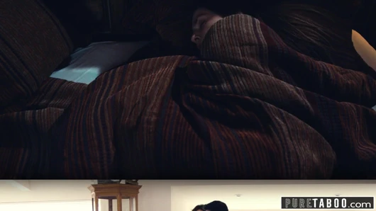 Saf tabu üvey anne üvey amca ile genç yakalandı ve katıldı