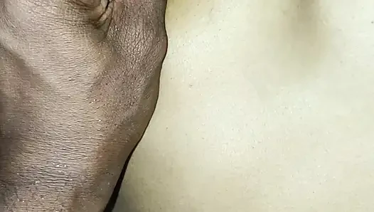 Indian desi hot bhabhi dewar ka kala lund hila ke apne gulabi chut mein ungali mar kar mal aut kar diya milk dafa kar