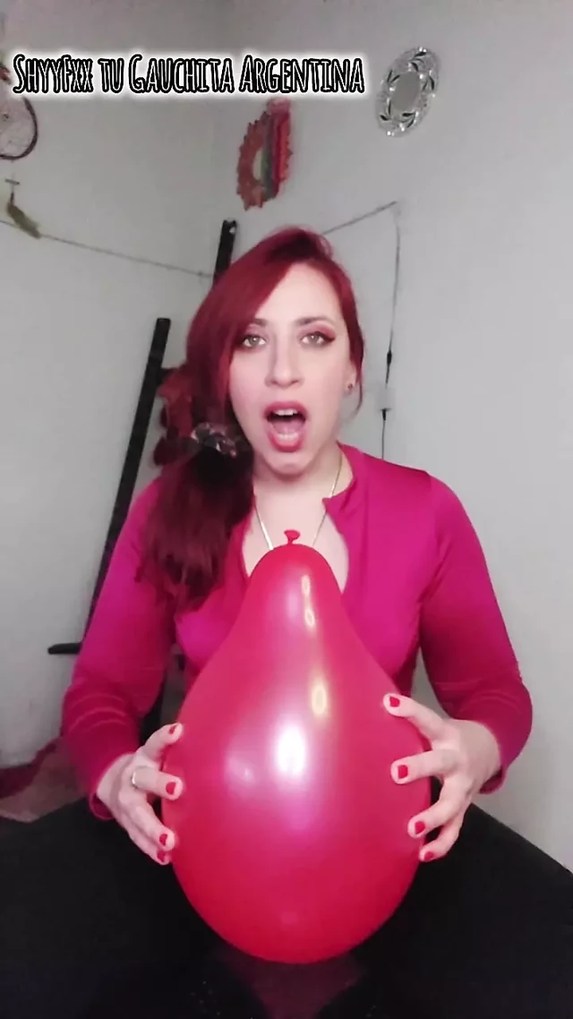 Смотри, как я выпяжу твои воздушные шарики!! Месть фетиш с воздушным шариком продолжается! Инструкция по