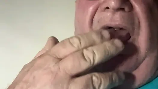 Güzel Cas için övgü