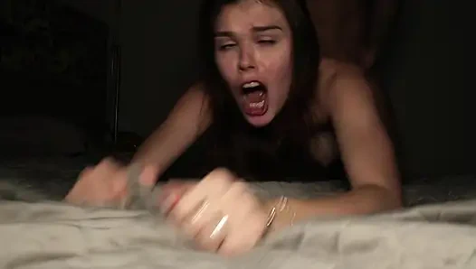 Ona geri durmamasını söyledim ve o benim beyinlerimi sikti. Prenses Alice. Martin Spell.