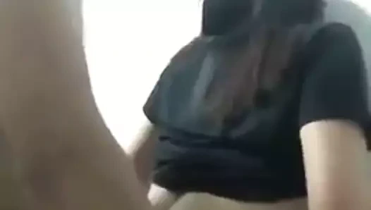 Jakarta, Endonezya'dan erkek arkadaşıyla birlikte güzel bir kız