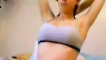 Heisse Maedelie Sau brauch Schwanz