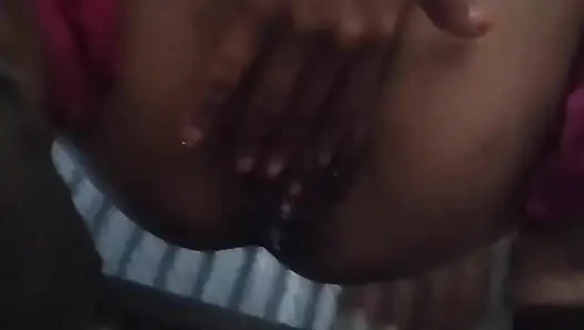 Bangladeshi school girl gone viral