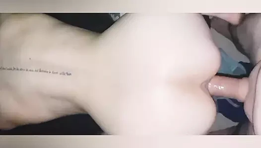 Tamirci dipstiğiyle yağımı kontrol ediyor