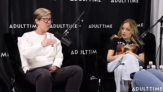 Gizelle Blanco ve Anna Claire Feromonları Bulutlar, Makaslama ve Çalı | Adult Time Podcast