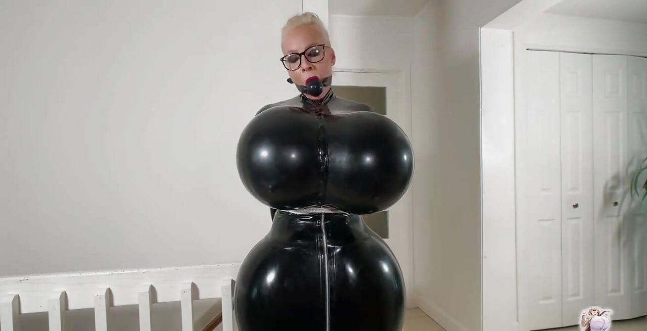 Latekste vücut şişirme rüyaları - bdsm hakkında okumayı seviyorum, beni çok tahrik ediyor!