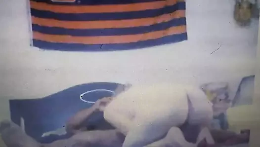 Glamourboi devon, nisan applebott'tan o baş hizmetten yararlanıyor