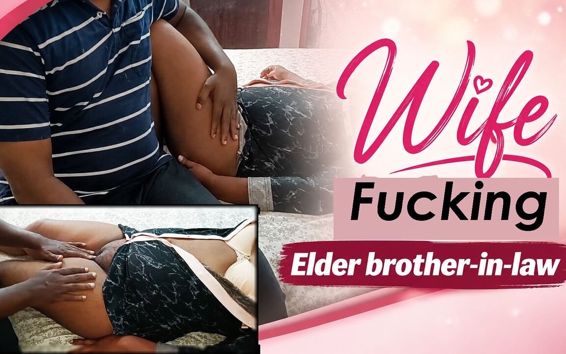Evli kadın yaşlı üvey erkek kardeşiyle sikişiyor 1