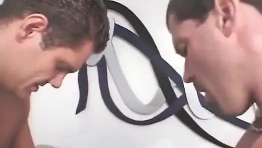 Karşılama hatları 44 sahne 6 başrolde tera patrick, nacho vidal