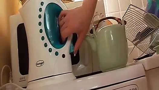 Fransa'dan lezbiyen bir hatun erkek arkadaşı tarafından yalanıyor