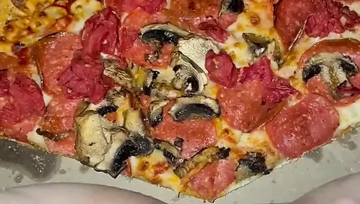 PIZZA GENÇ MASTÜRBASYON -SAPıK YEMEK FETIŞI-KADıN GARIP ARAP PORNO-GERÇEK ORGAZM- AMATÖR- ARAP SNOWWHITE-ABD LOS ANGELES 2025 G