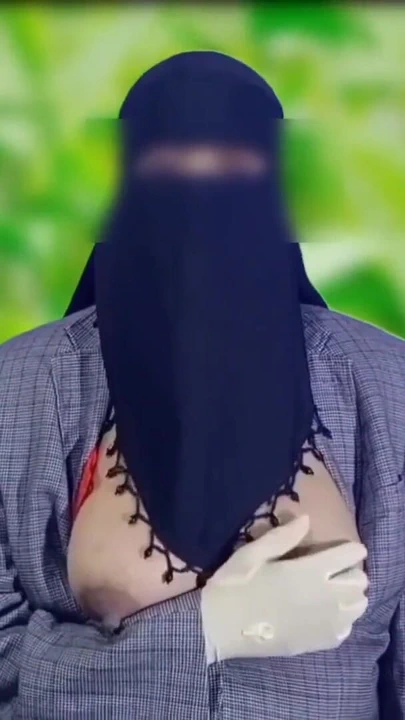 Bangladeşli seksi kadın bakire amcık sikiliyor | Klip 1