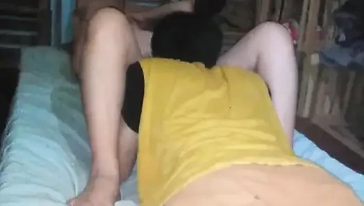 Erkek arkadaşım beni çok zengin yalıyor