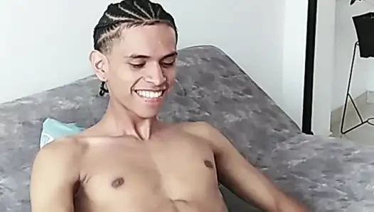 Üvey erkek kardeşimin hamile karısı yarağımı istiyor