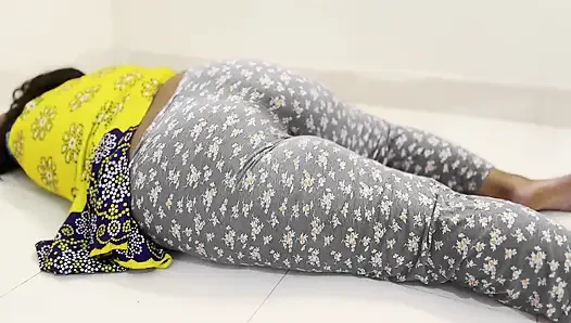 Tamil büyük götlü 19 yaşındaki seksi üvey kız kardeş odasında dinlenirken Pencaplı üvey erkek kardeş tarafından sikiliyor - anal boşalma bölüm-2
