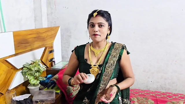 Makan malin ne kiraya na dene par mujhe nanga karke buri tarah choda